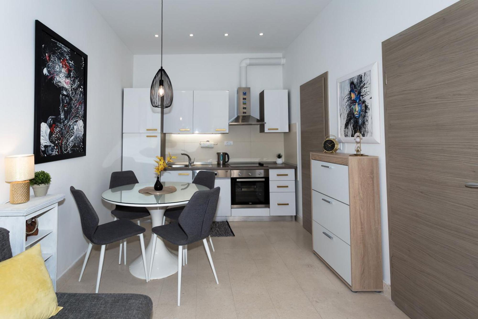 Moon Apartment Split Bagian luar foto
