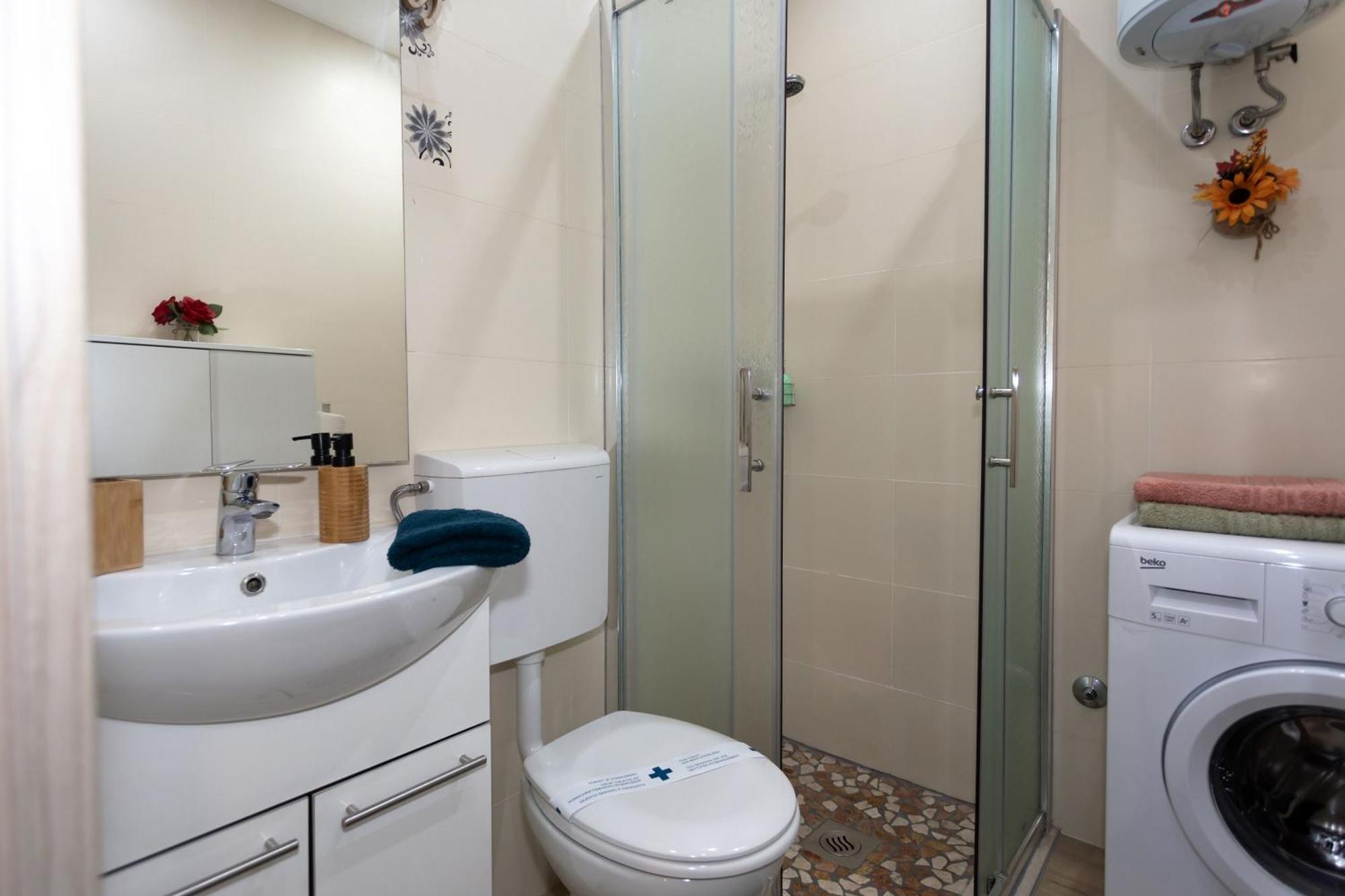 Moon Apartment Split Bagian luar foto