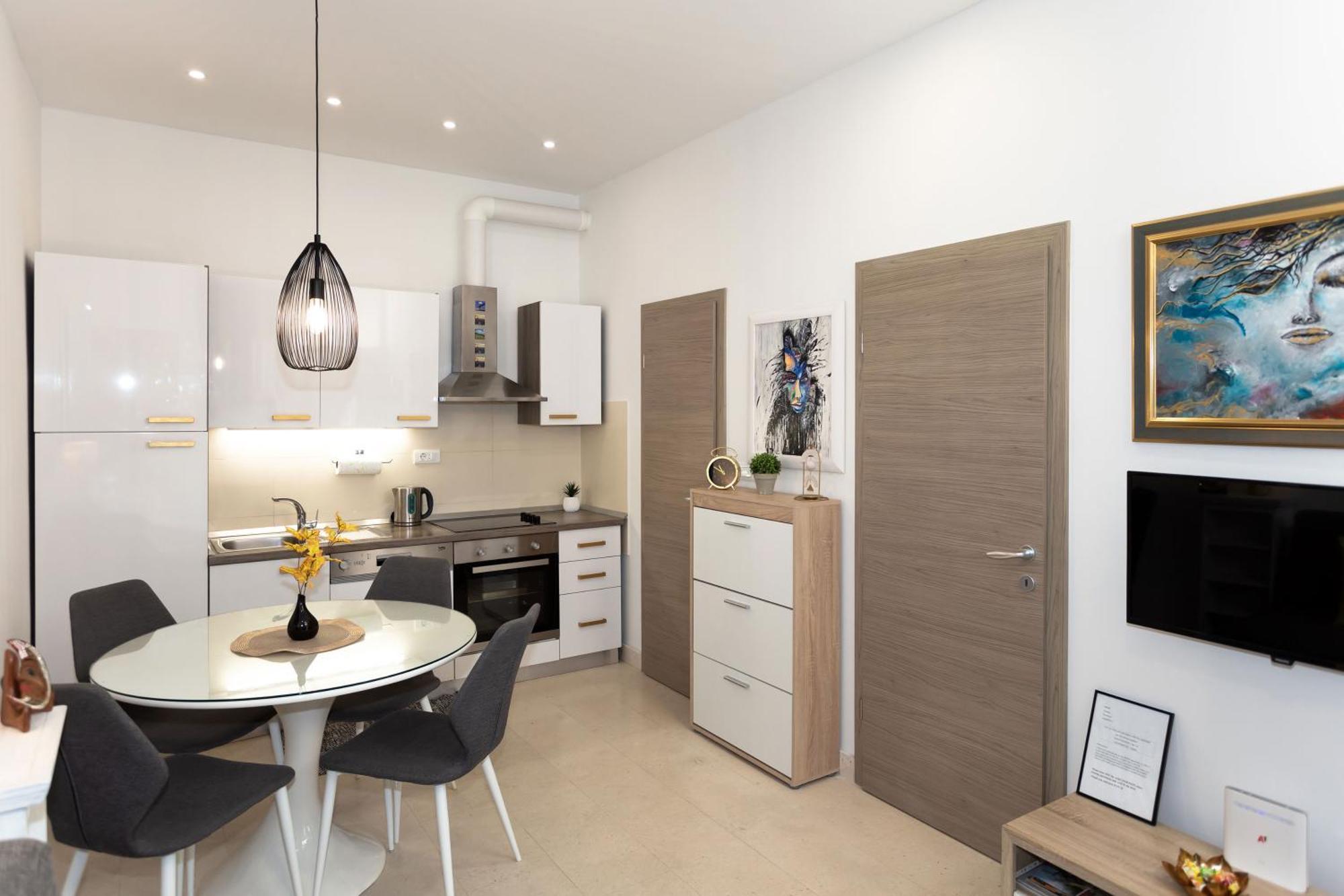 Moon Apartment Split Bagian luar foto