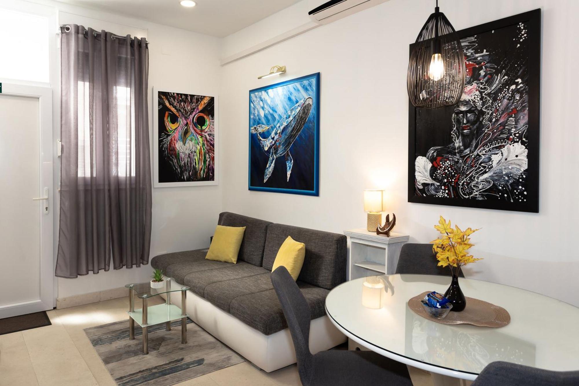 Moon Apartment Split Bagian luar foto