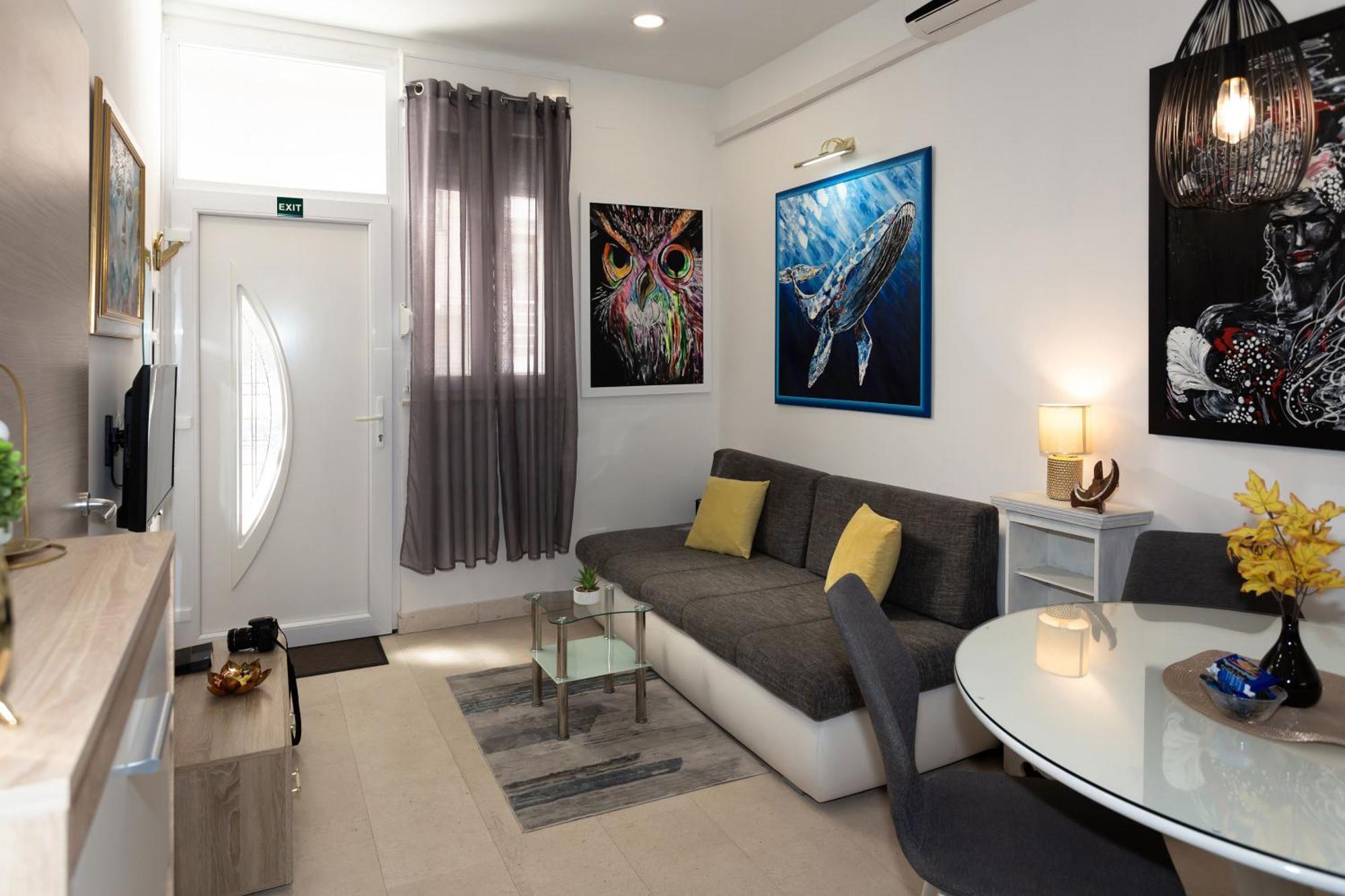 Moon Apartment Split Bagian luar foto